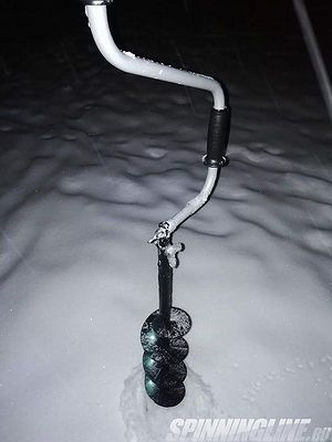 Изображение 3 : Ночная ловля судака со льда